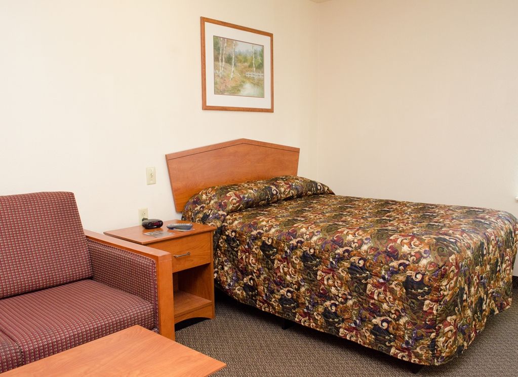 Woodspring Suites Louisville Southeast Forest Hills Rom bilde